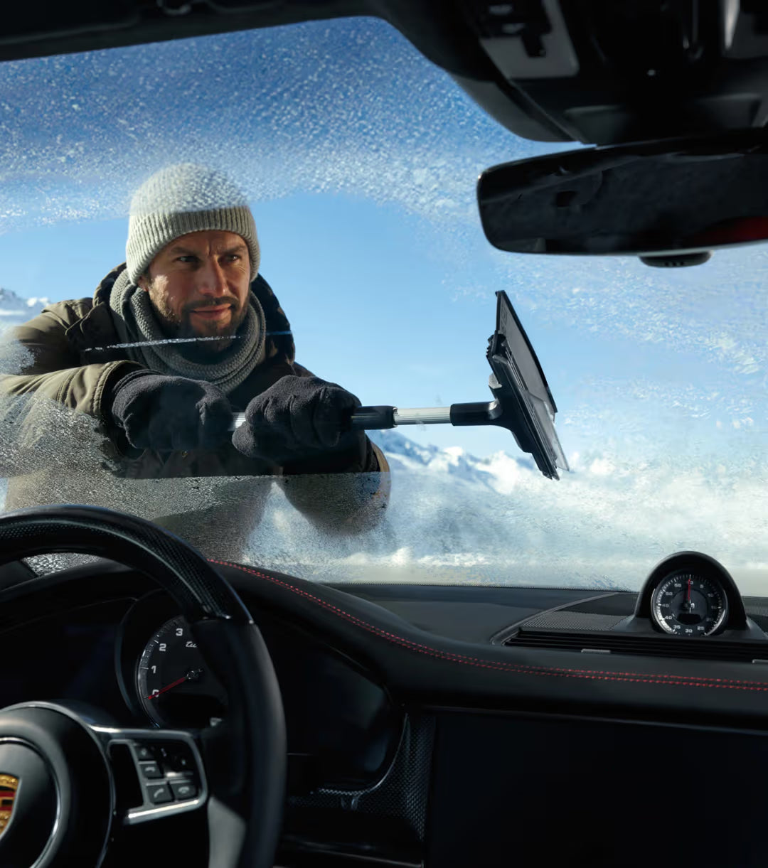 Ice Scraper with telescopic arm
